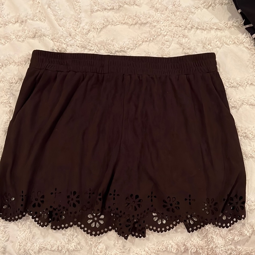 Browns Cute shorts